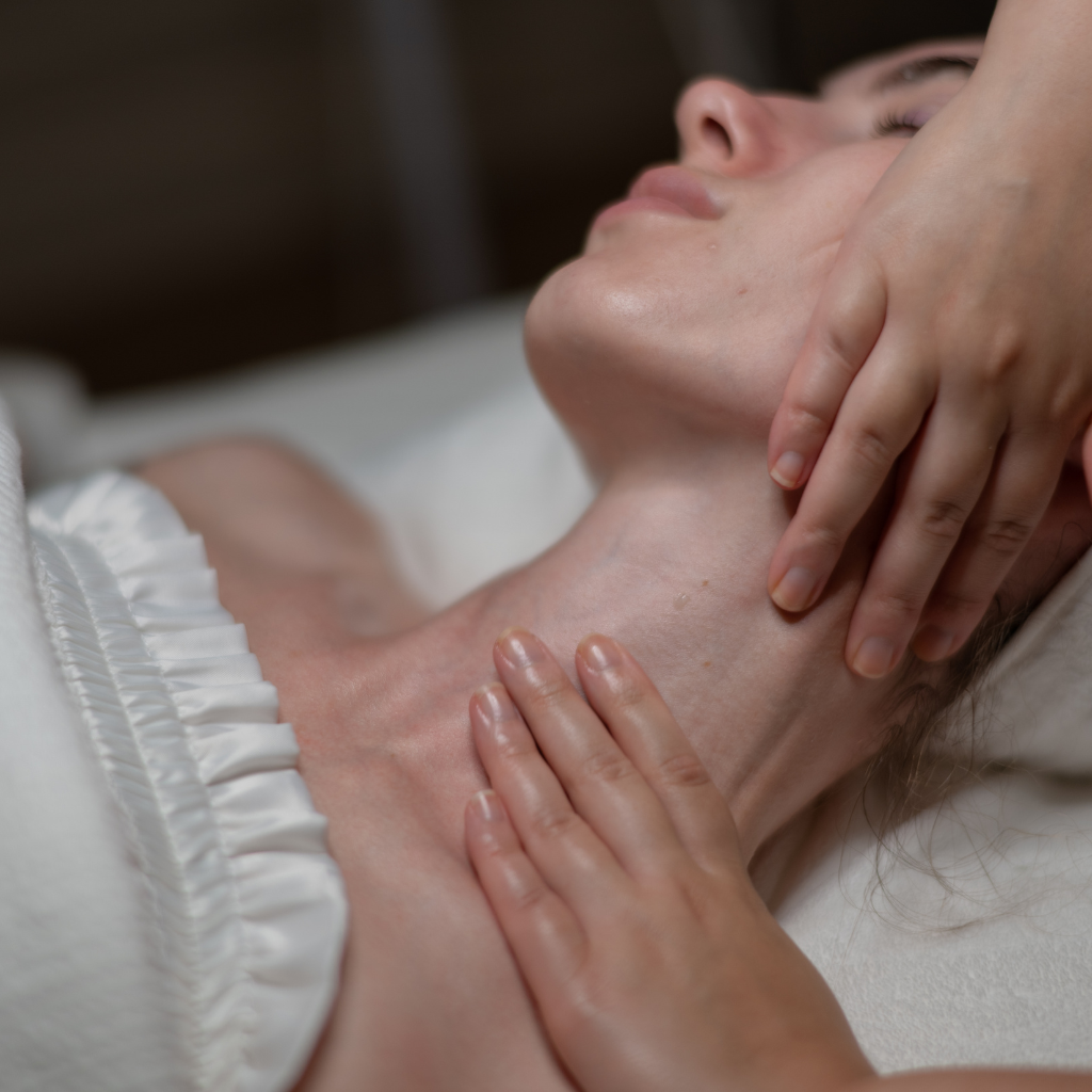 Sculpting Facial